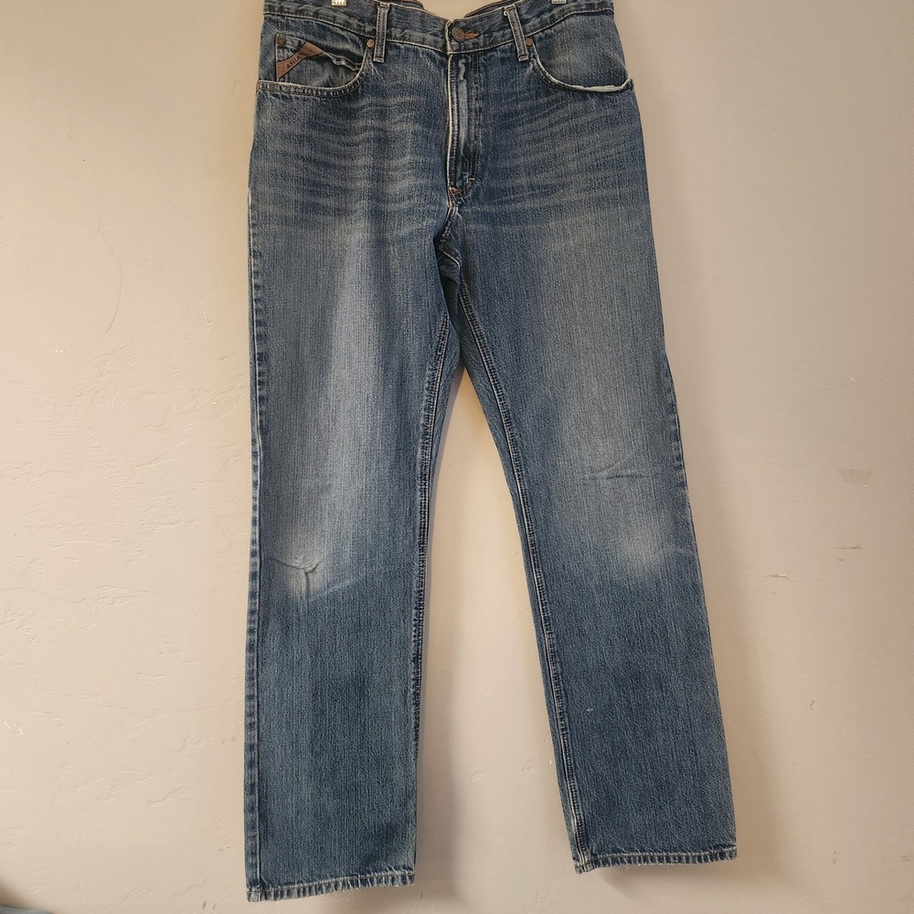 Ariat Blue Jeans Size 34‎ Straight Leg Cotton Loop Lock Distressed M2 Relaxed